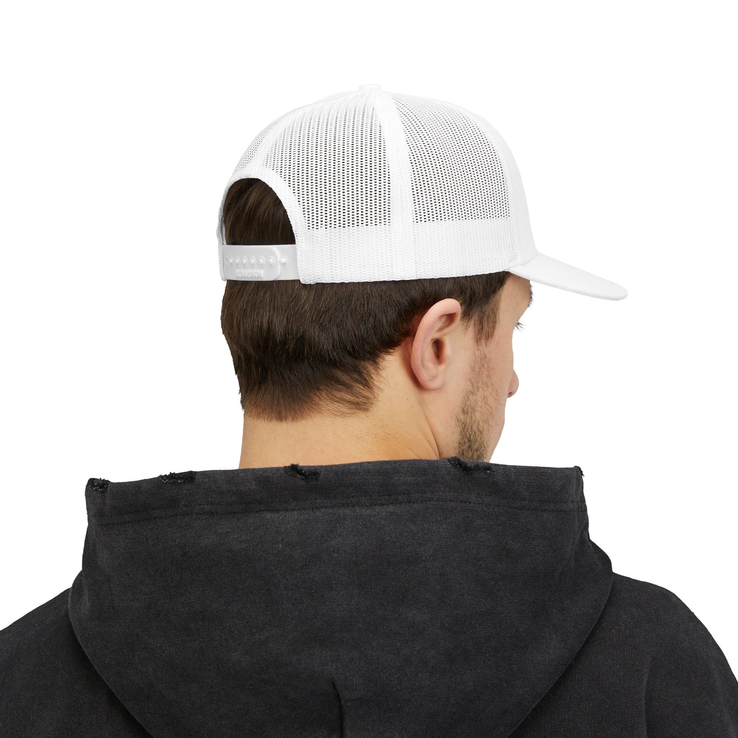 Trucker Cap — "I Don't Have Ducks, I Have Squirrels Everywhere" Funny Outdoor Hat